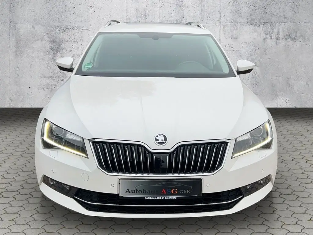 Photo 1 : Skoda Superb 2016 Diesel