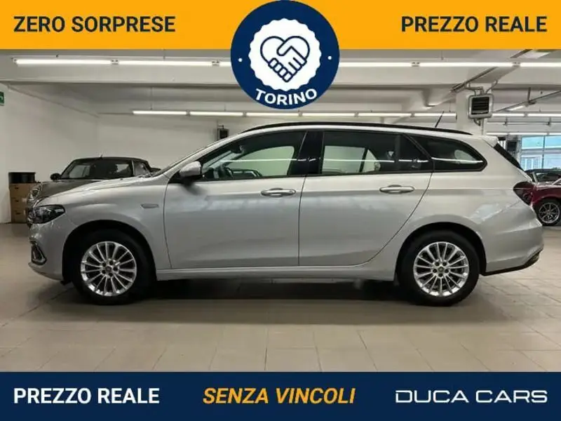 Photo 1 : Fiat Tipo 2022 Petrol