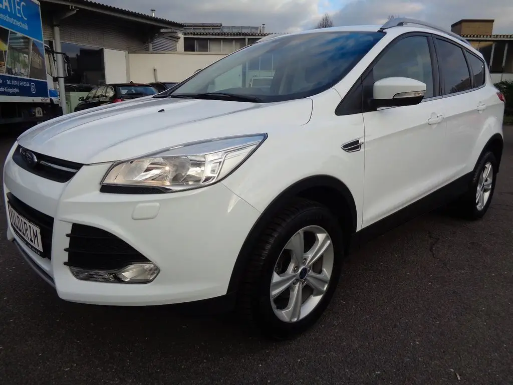 Photo 1 : Ford Kuga 2015 Petrol