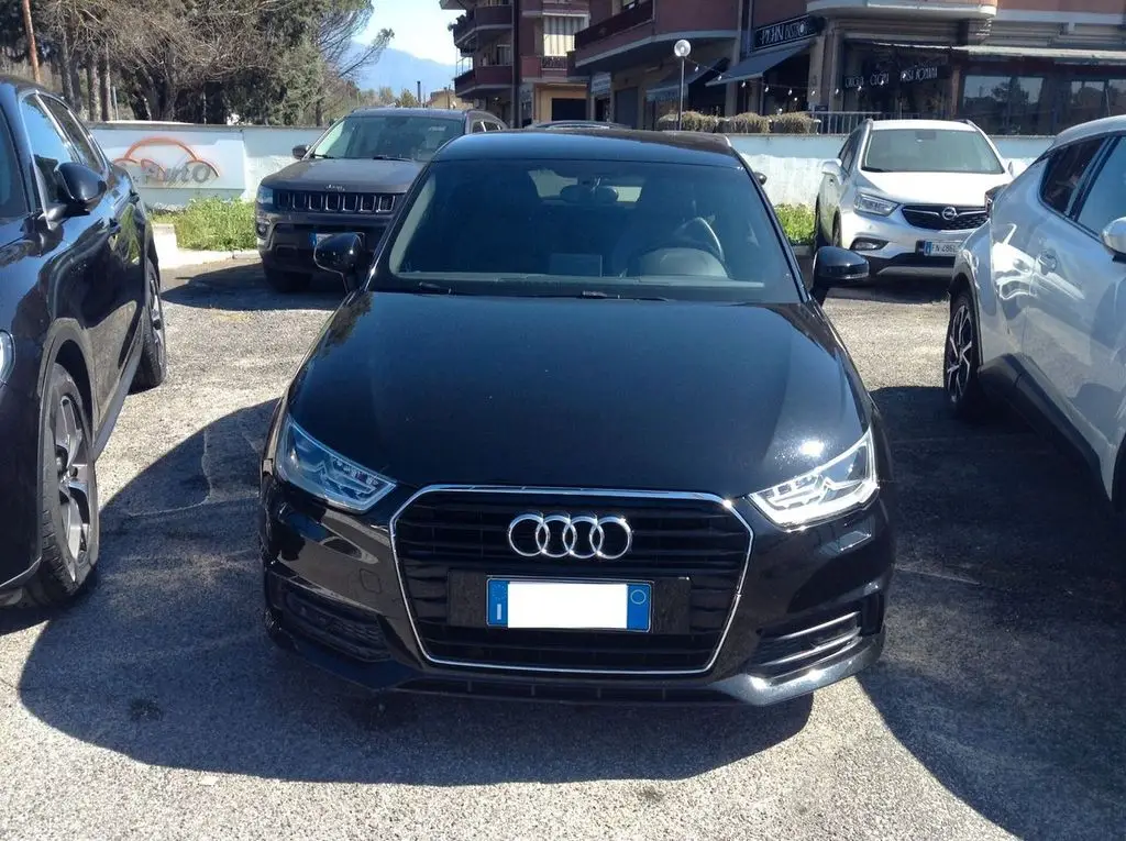 Photo 1 : Audi A1 2016 Diesel