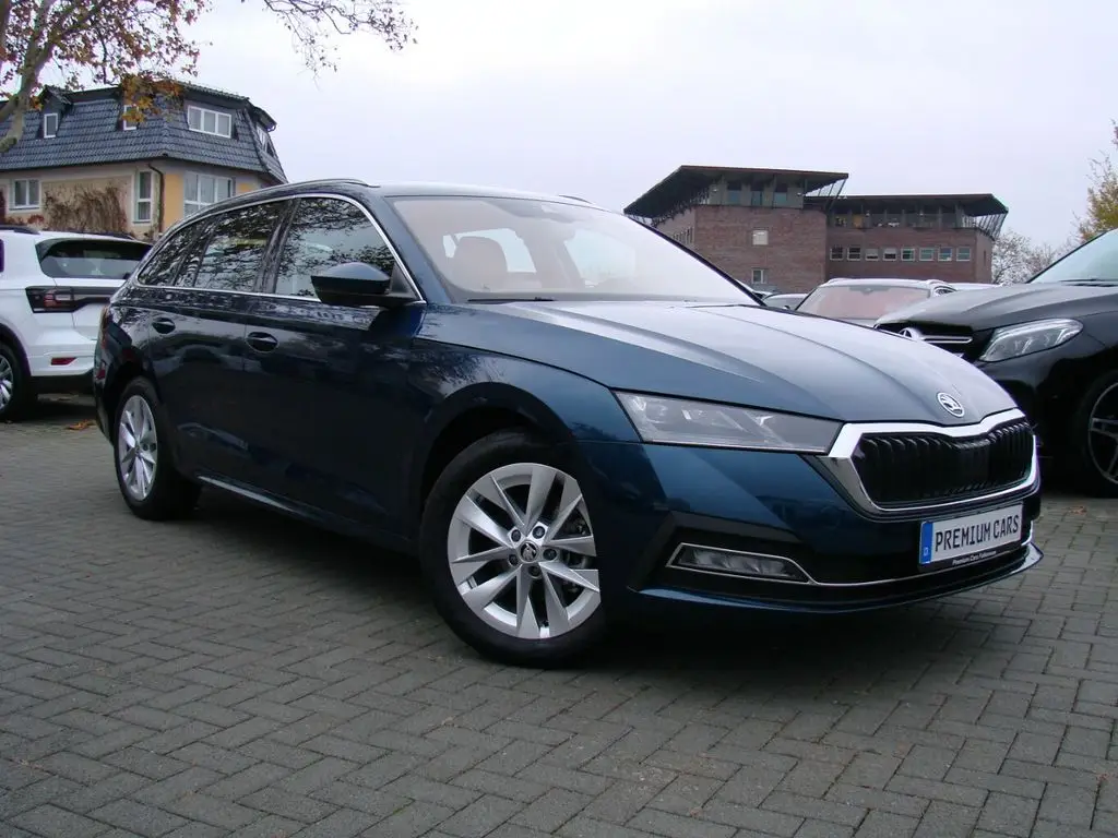 Photo 1 : Skoda Octavia 2024 Petrol