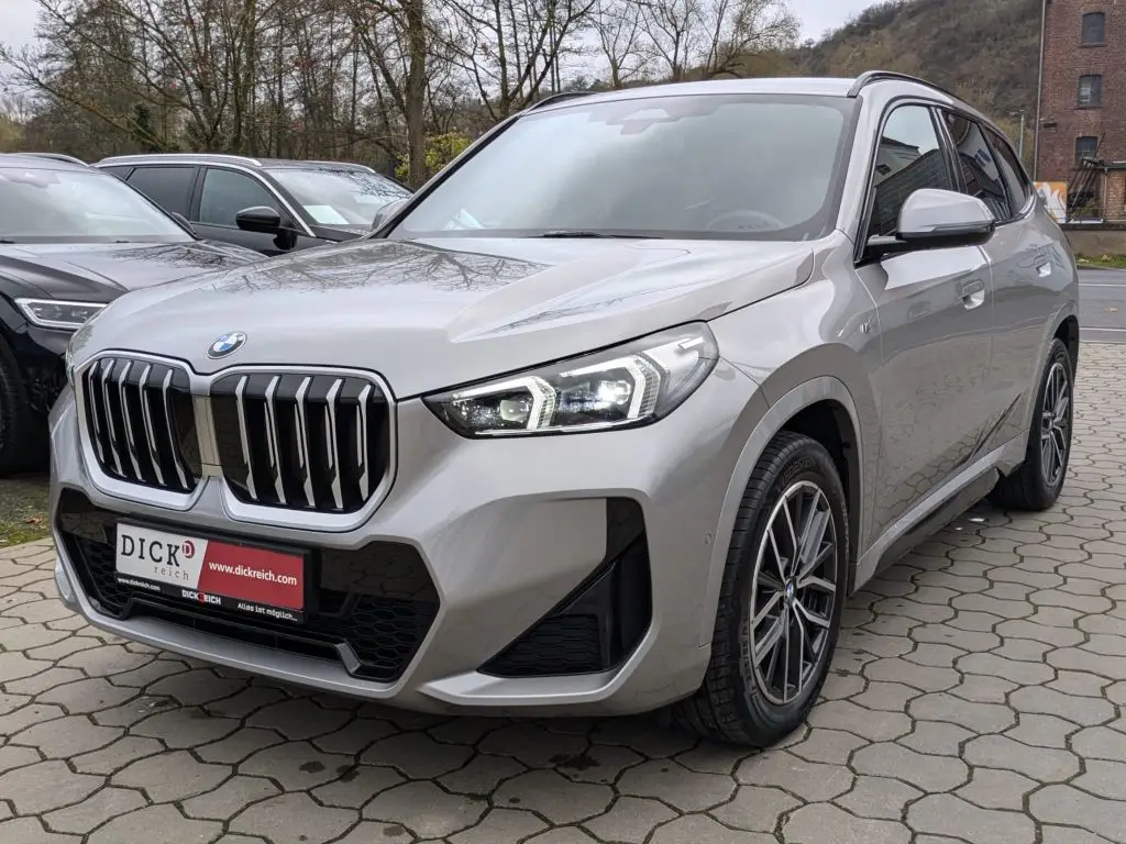 Photo 1 : Bmw X1 2024 Essence