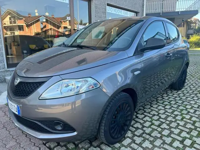 Photo 1 : Lancia Ypsilon 2019 Petrol