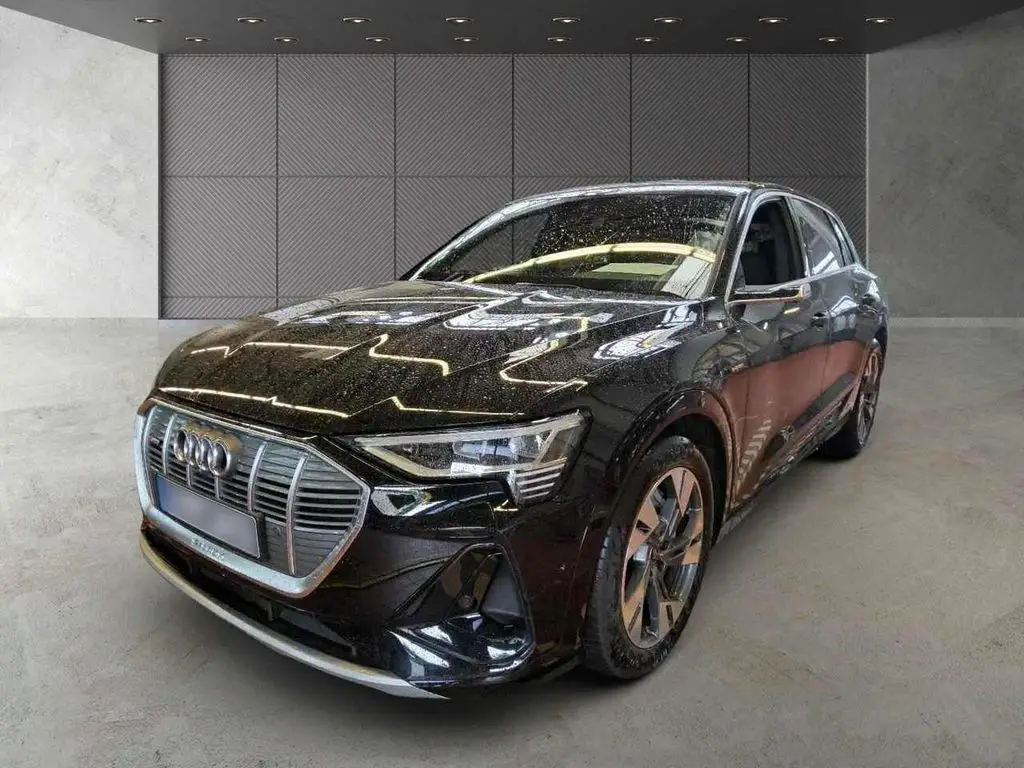 Photo 1 : Audi E-tron 2021 Not specified