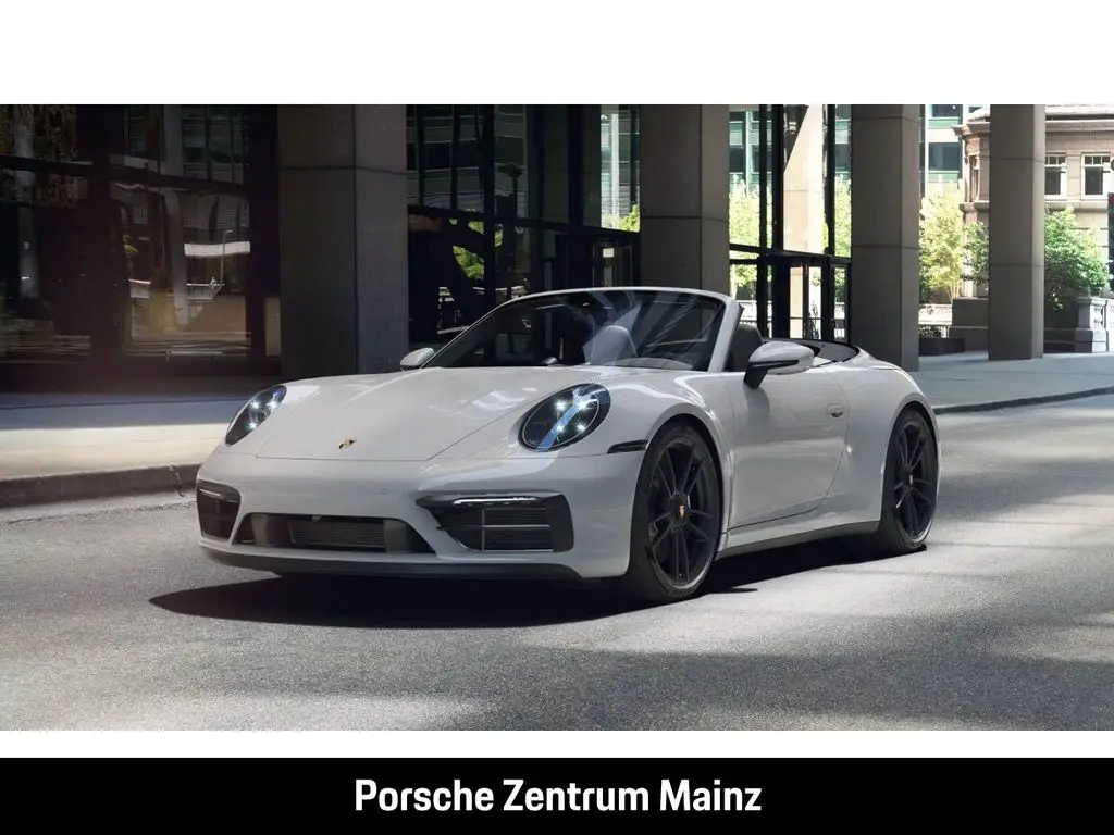 Photo 1 : Porsche 992 2022 Essence