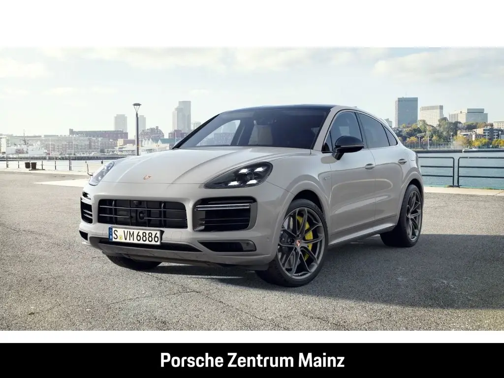 Photo 1 : Porsche Cayenne 2022 Hybrid