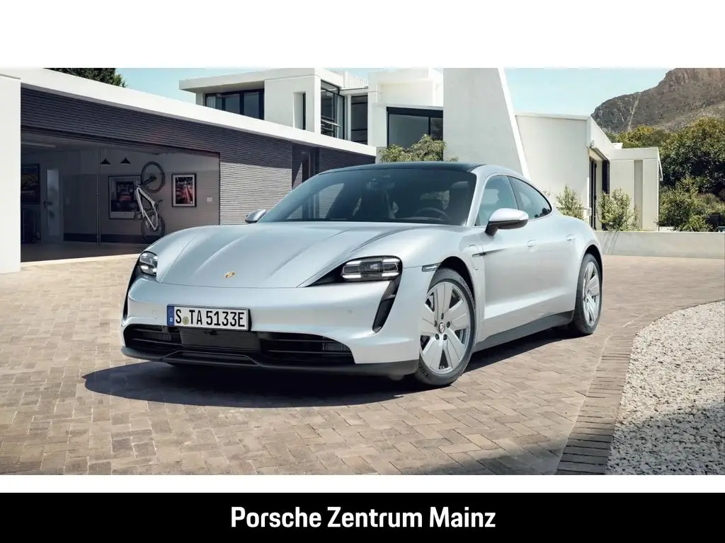 Photo 1 : Porsche Taycan 2022 Not specified