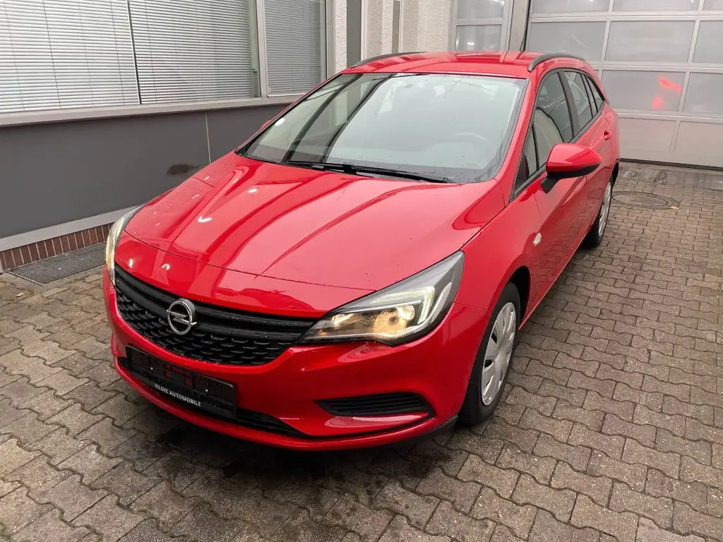 Photo 1 : Opel Astra 2018 Diesel