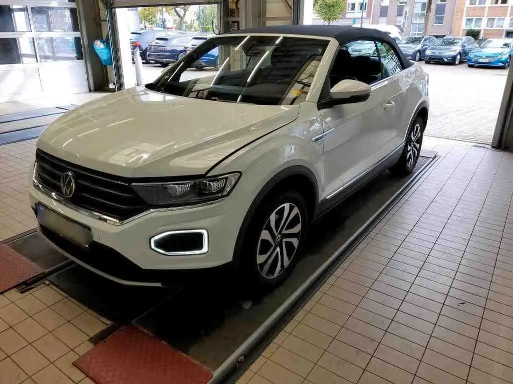 Photo 1 : Volkswagen T-roc 2021 Petrol