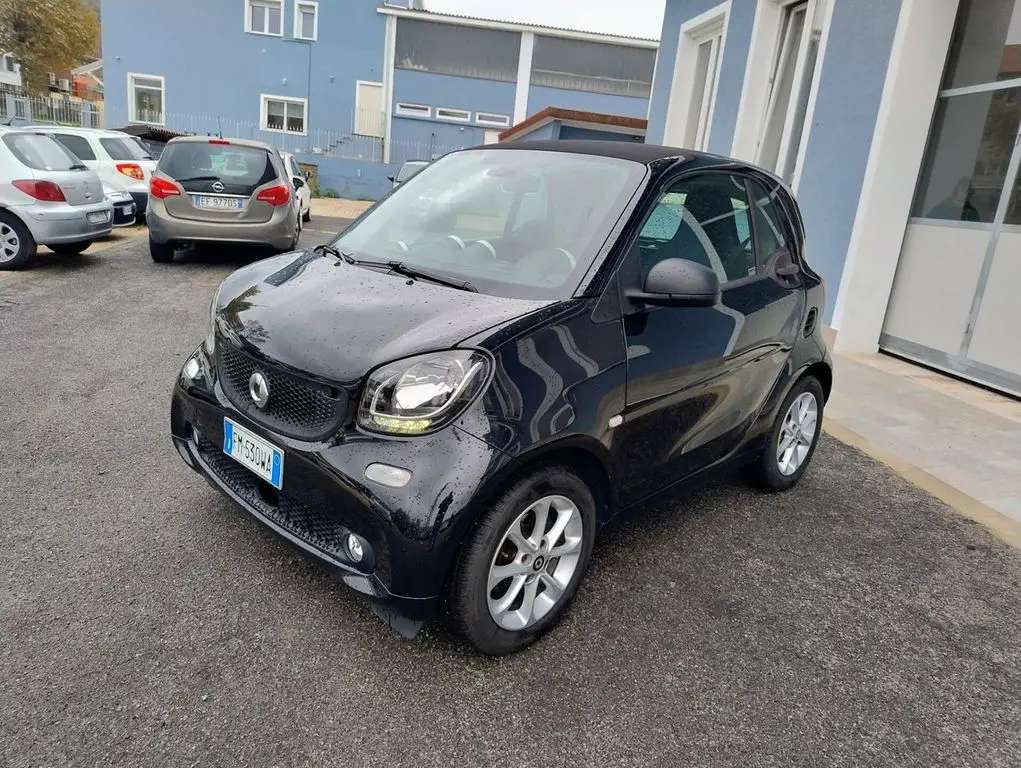 Photo 1 : Smart Fortwo 2018 Petrol