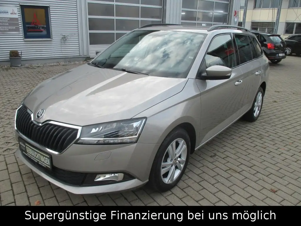 Photo 1 : Skoda Fabia 2019 Essence