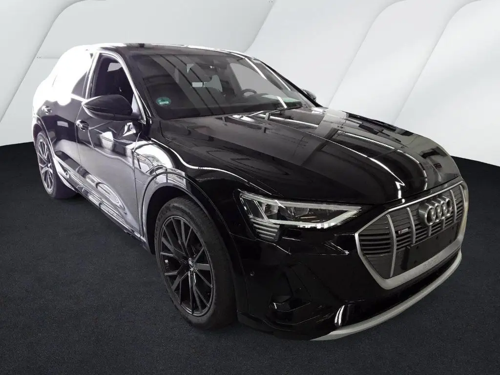 Photo 1 : Audi E-tron 2021 Not specified