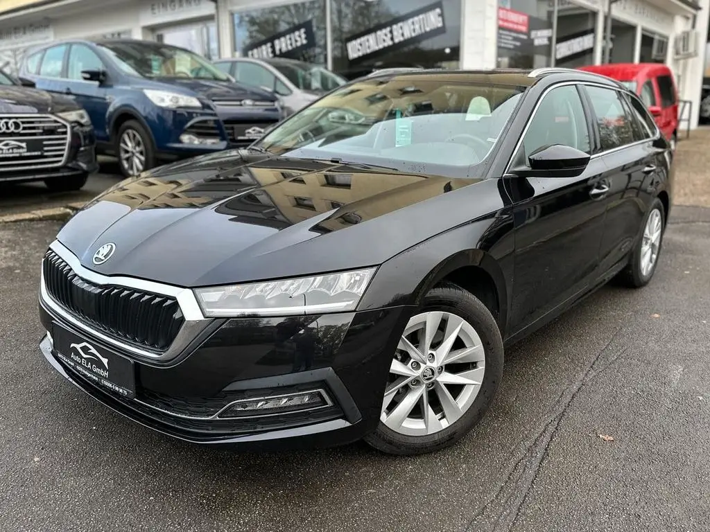 Photo 1 : Skoda Octavia 2022 Petrol