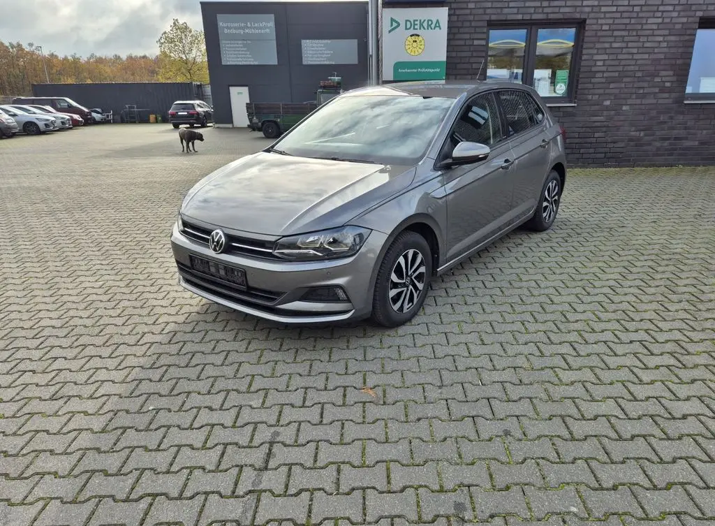 Photo 1 : Volkswagen Polo 2021 Essence