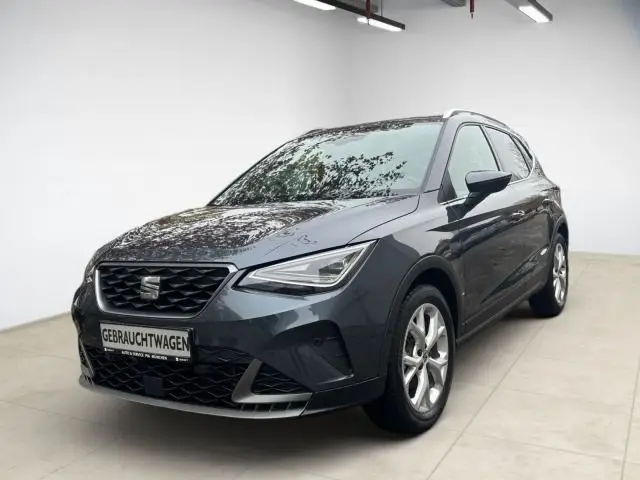 Photo 1 : Seat Arona 2023 Petrol