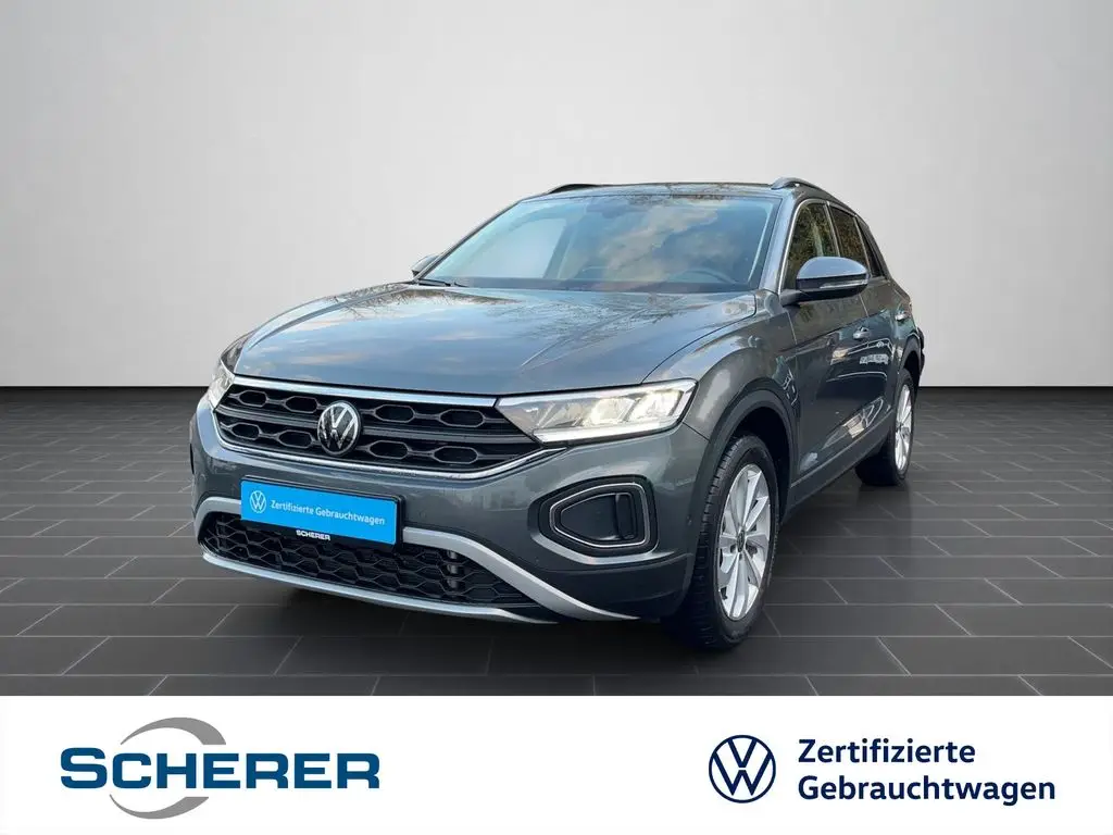 Photo 1 : Volkswagen T-roc 2024 Petrol