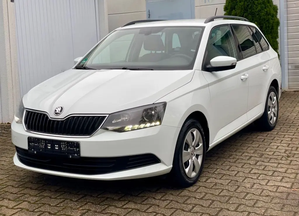 Photo 1 : Skoda Fabia 2015 Essence