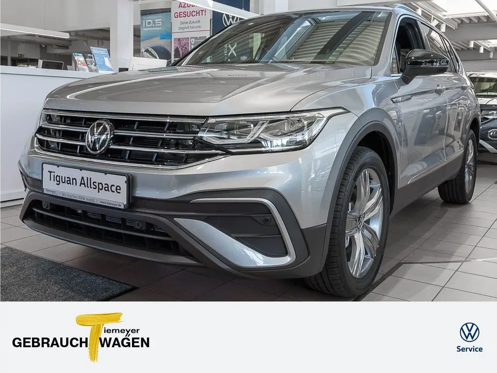 Photo 1 : Volkswagen Tiguan 2023 Essence