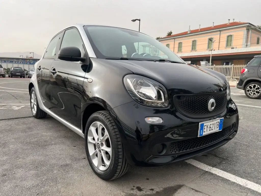 Photo 1 : Smart Forfour 2015 Essence