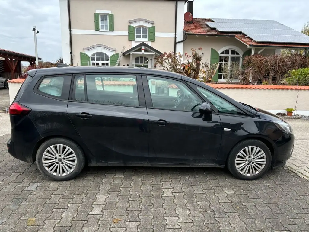 Photo 1 : Opel Zafira 2016 Essence