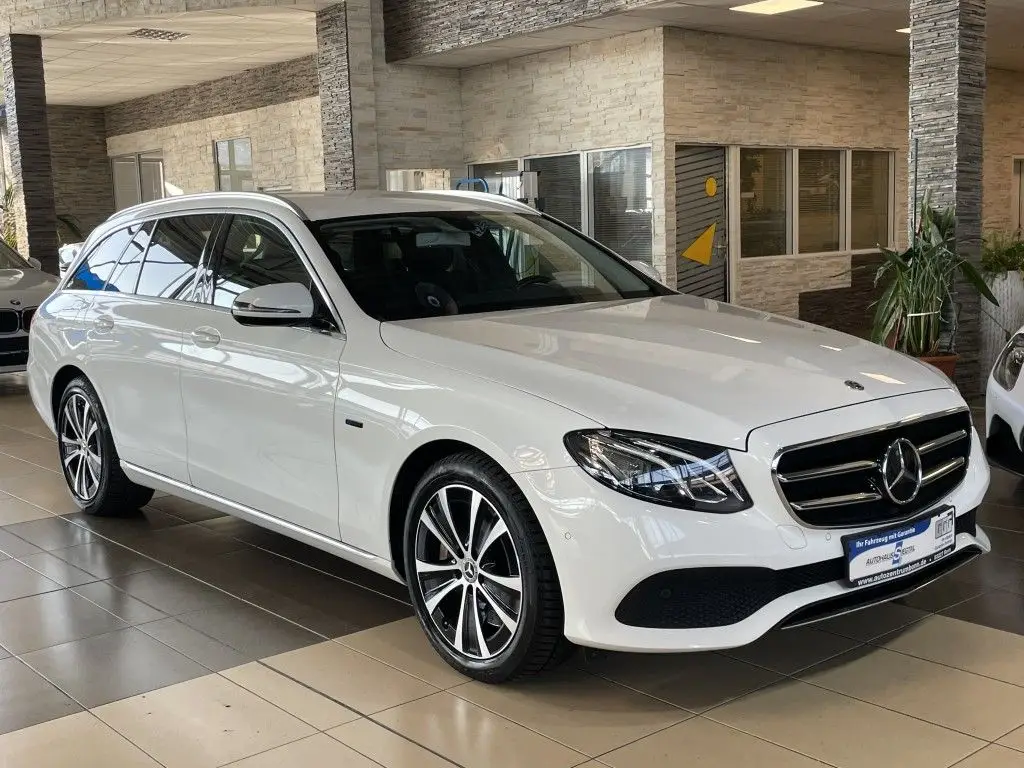 Photo 1 : Mercedes-benz Classe E 2019 Hybride