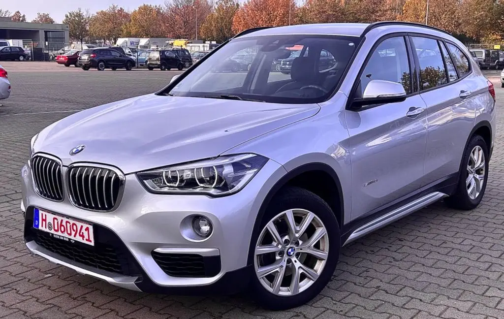 Photo 1 : Bmw X1 2017 Petrol