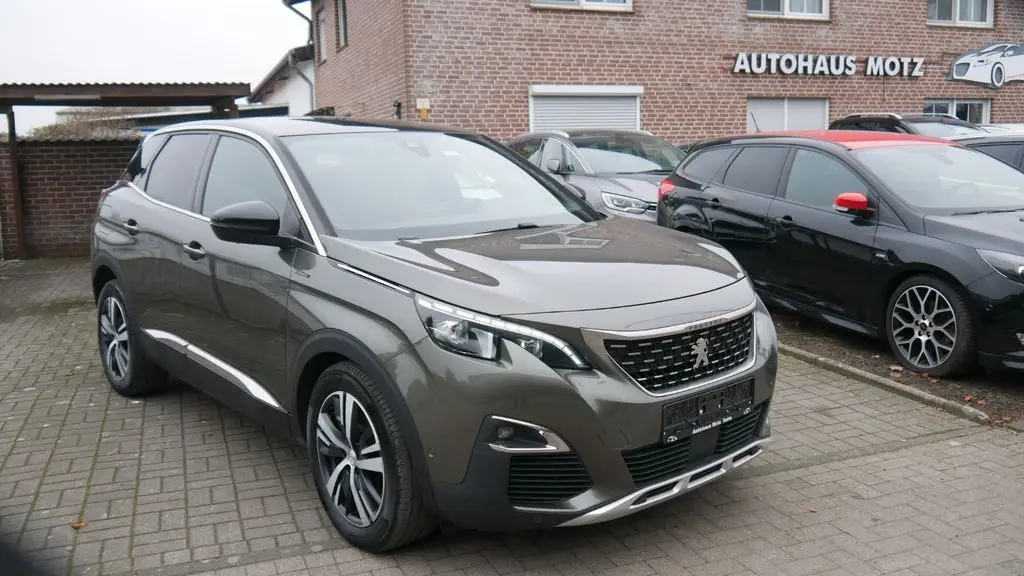 Photo 1 : Peugeot 3008 2017 Essence