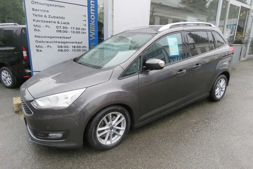 Photo 1 : Ford Grand C-max 2017 Petrol