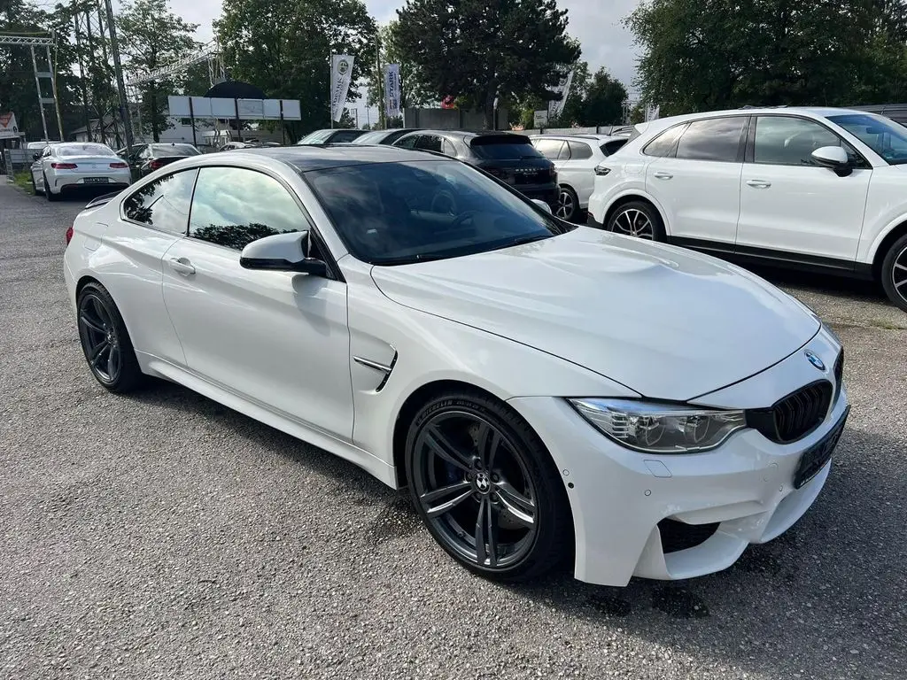 Photo 1 : Bmw M4 2016 Petrol