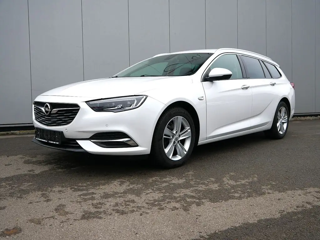 Photo 1 : Opel Insignia 2019 Petrol