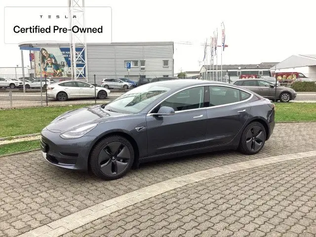 Photo 1 : Tesla Model 3 2020 Non renseigné