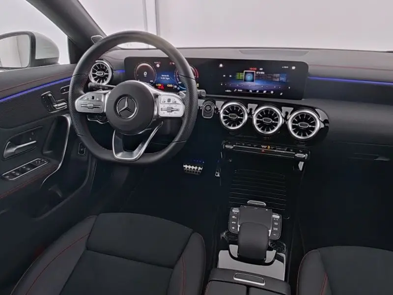 Photo 1 : Mercedes-benz Classe Cla 2023 Hybride