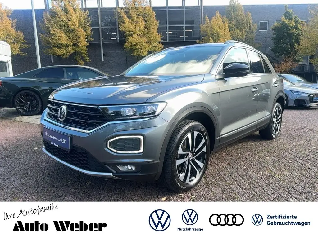 Photo 1 : Volkswagen T-roc 2020 Essence