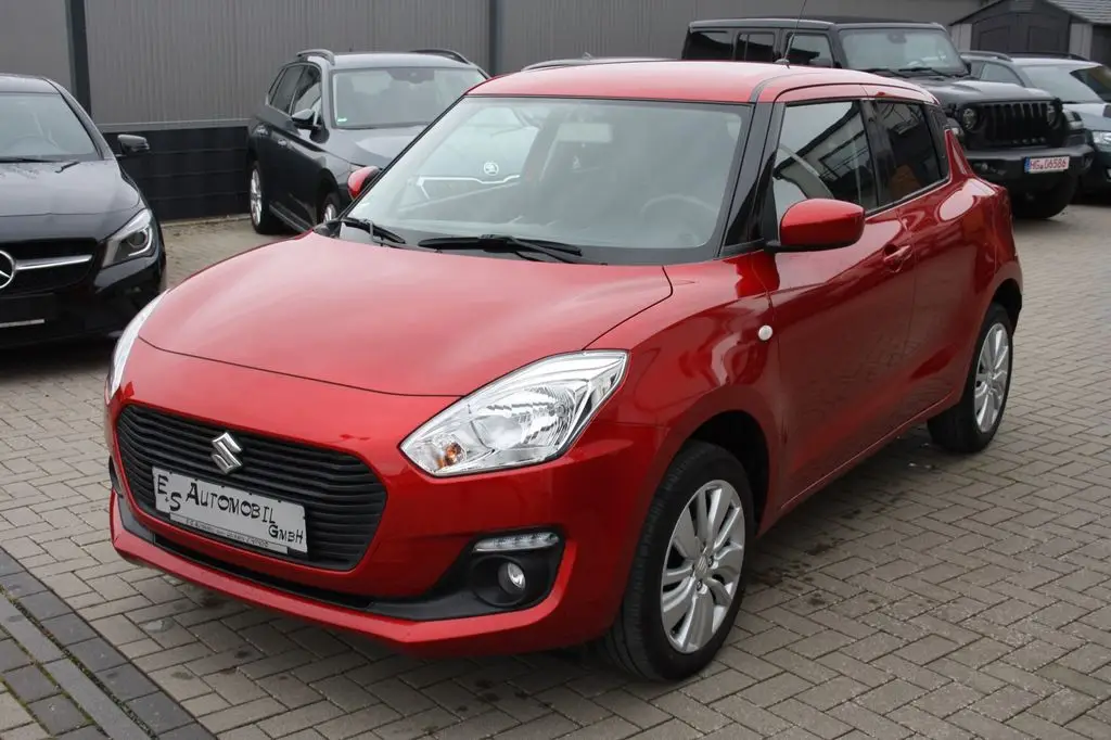 Photo 1 : Suzuki Swift 2019 Petrol