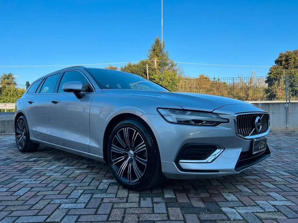 Photo 1 : Volvo V60 2020 Diesel