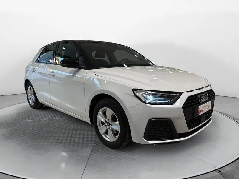 Photo 1 : Audi A1 2023 Petrol