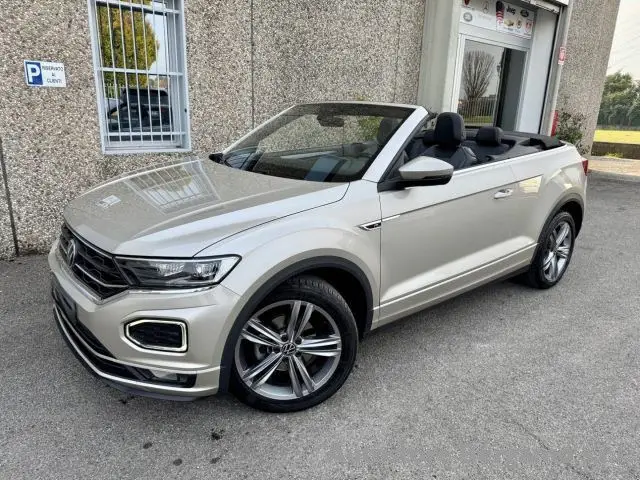 Photo 1 : Volkswagen T-roc 2021 Essence