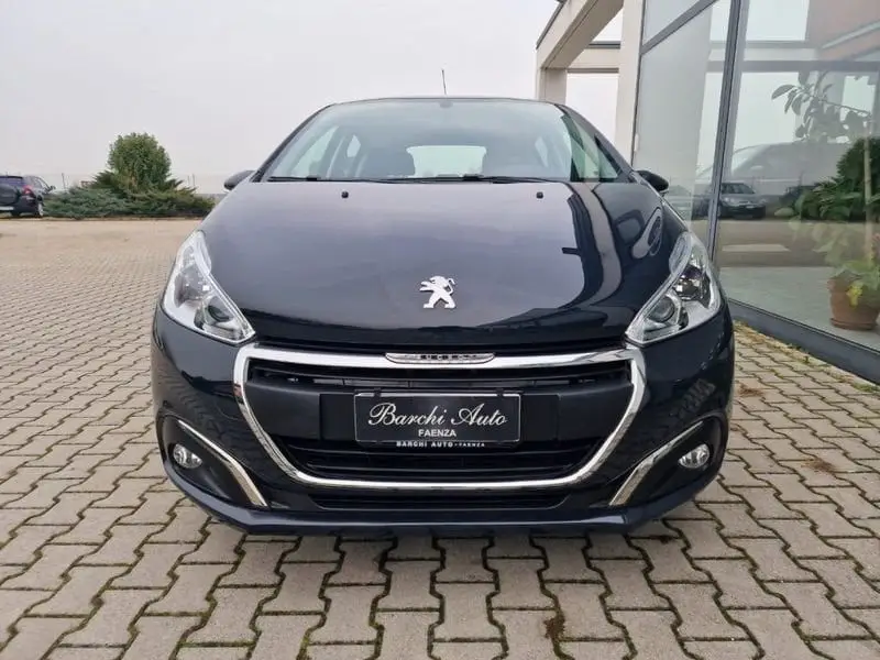 Photo 1 : Peugeot 208 2018 Petrol