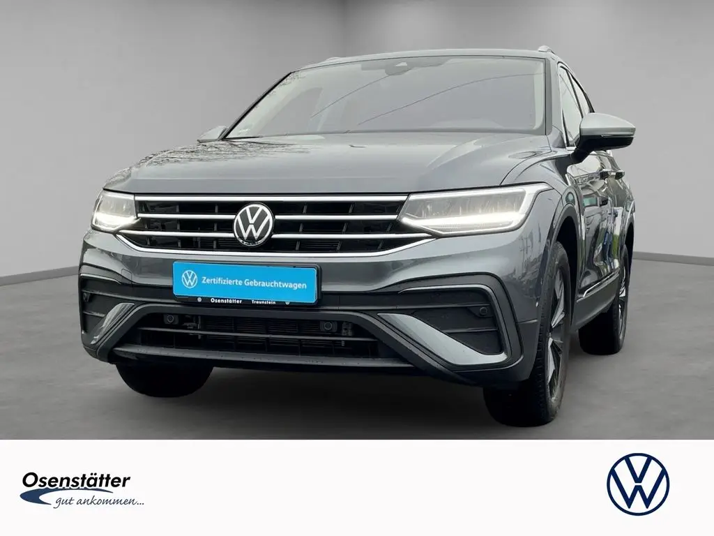 Photo 1 : Volkswagen Tiguan 2024 Essence