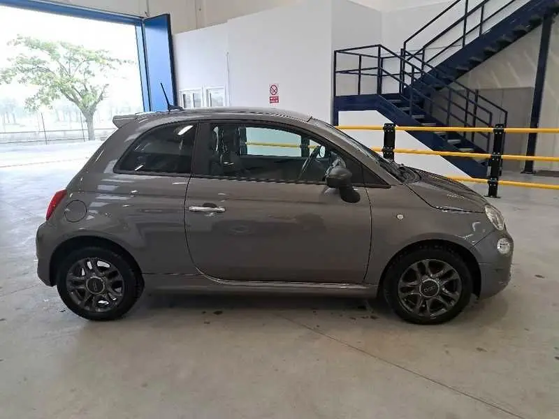 Photo 1 : Fiat 500 2021 Hybrid