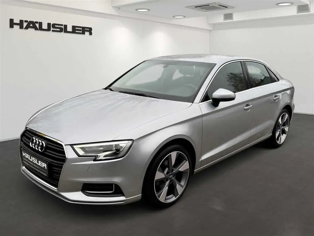 Photo 1 : Audi A3 2018 Essence