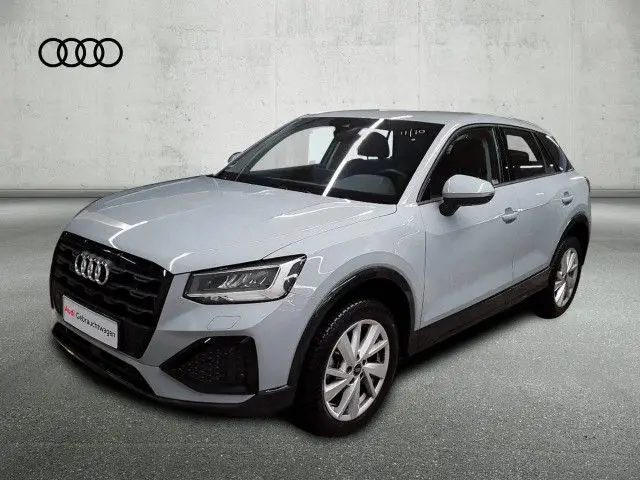 Photo 1 : Audi Q2 2024 Essence