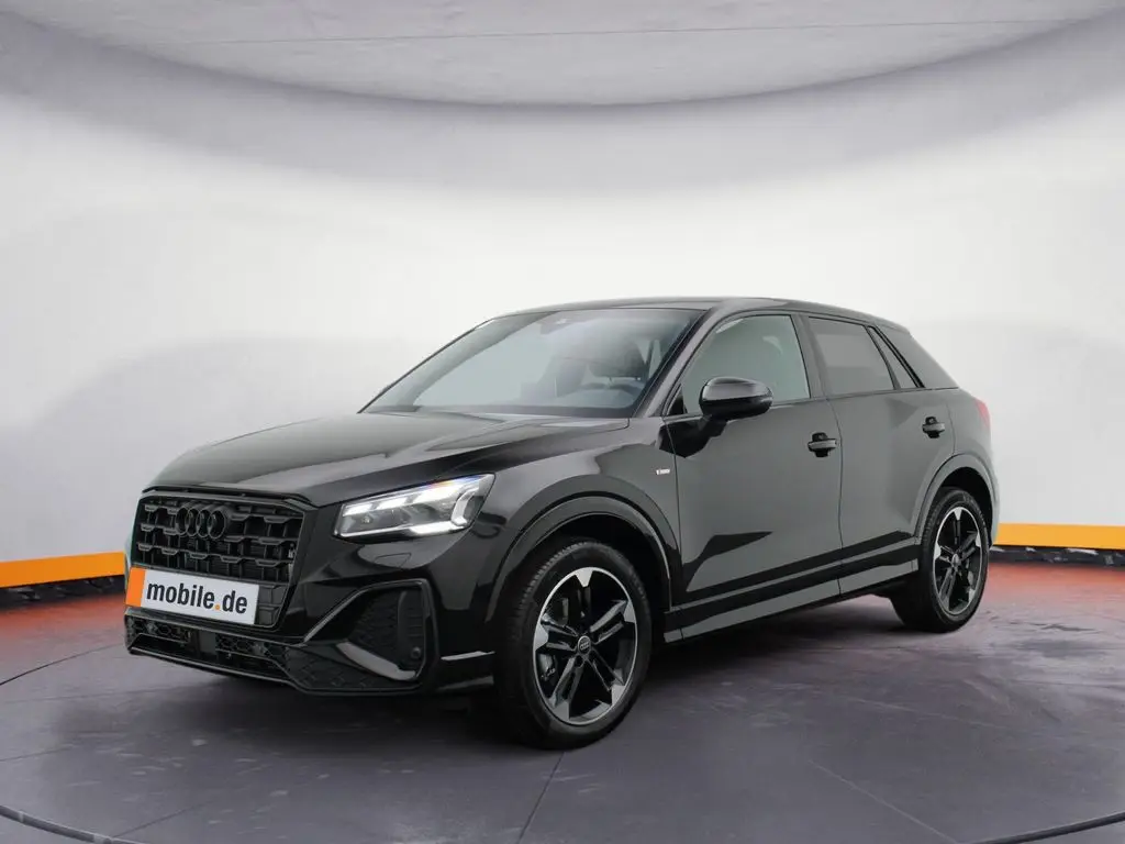 Photo 1 : Audi Q2 2024 Essence