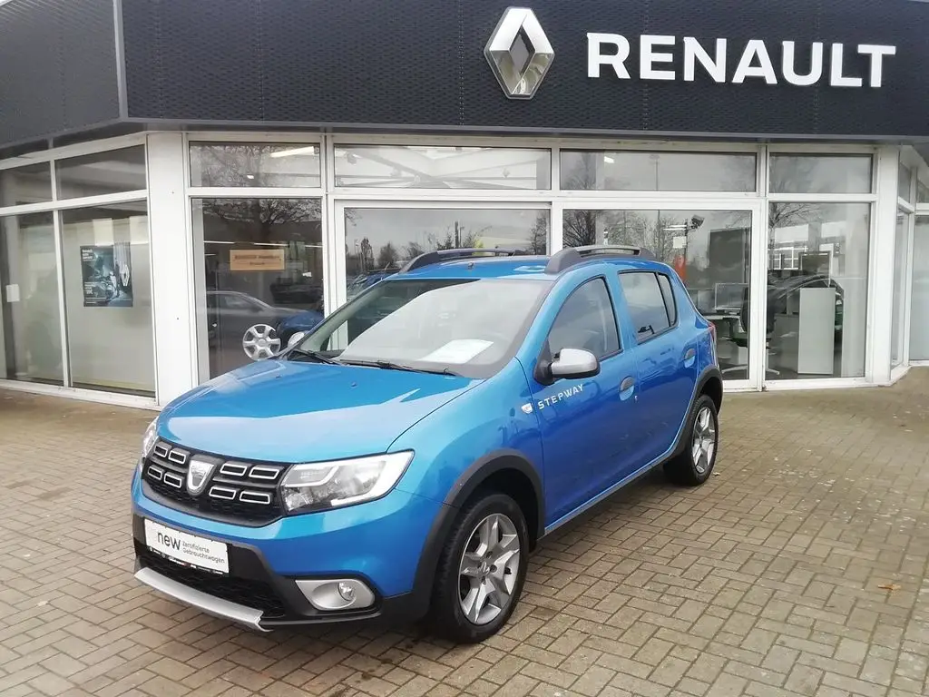 Photo 1 : Dacia Sandero 2017 Petrol