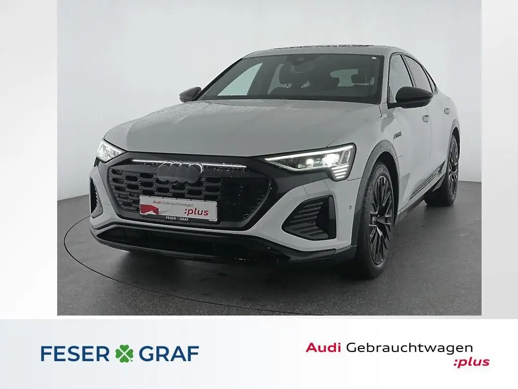 Photo 1 : Audi Q8 2023 Non renseigné