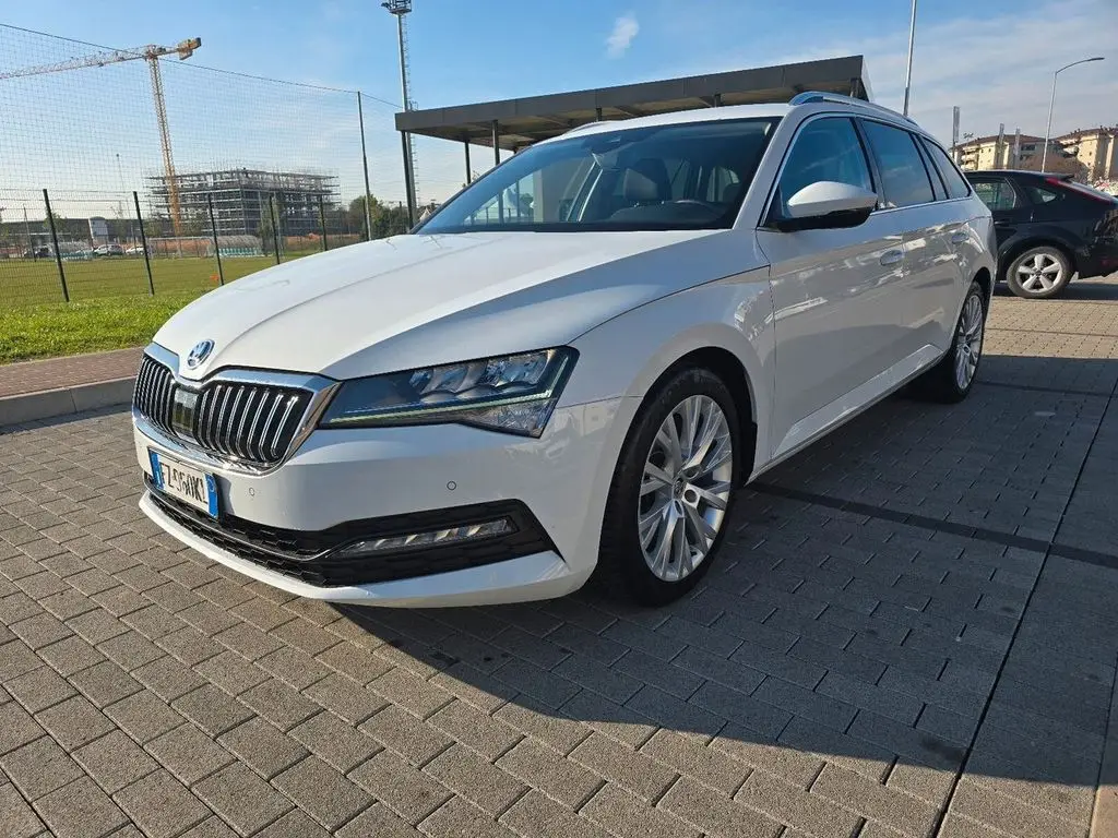 Photo 1 : Skoda Superb 2024 Diesel