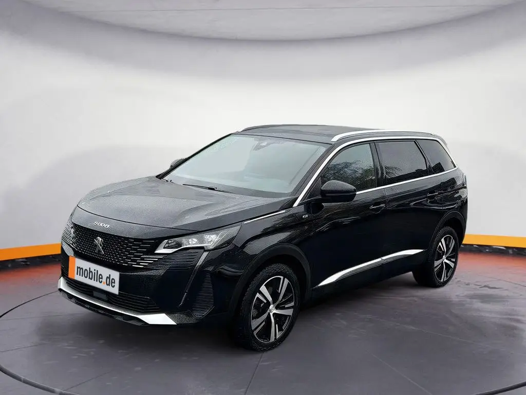 Photo 1 : Peugeot 5008 2023 Petrol