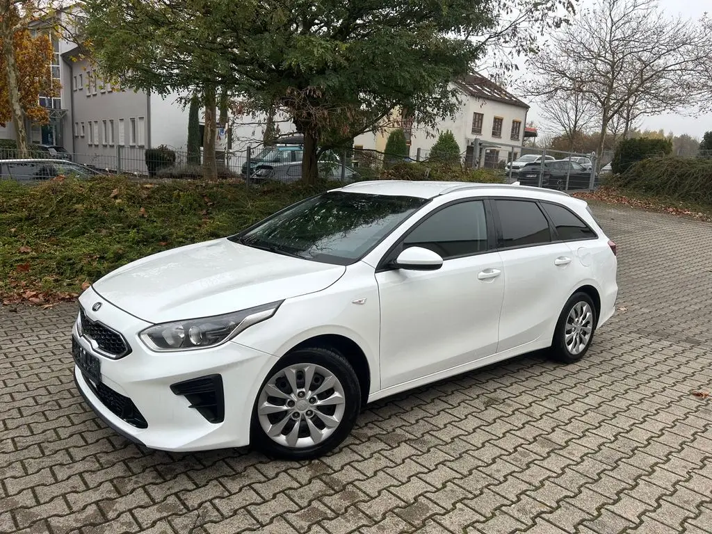 Photo 1 : Kia Ceed 2020 Essence