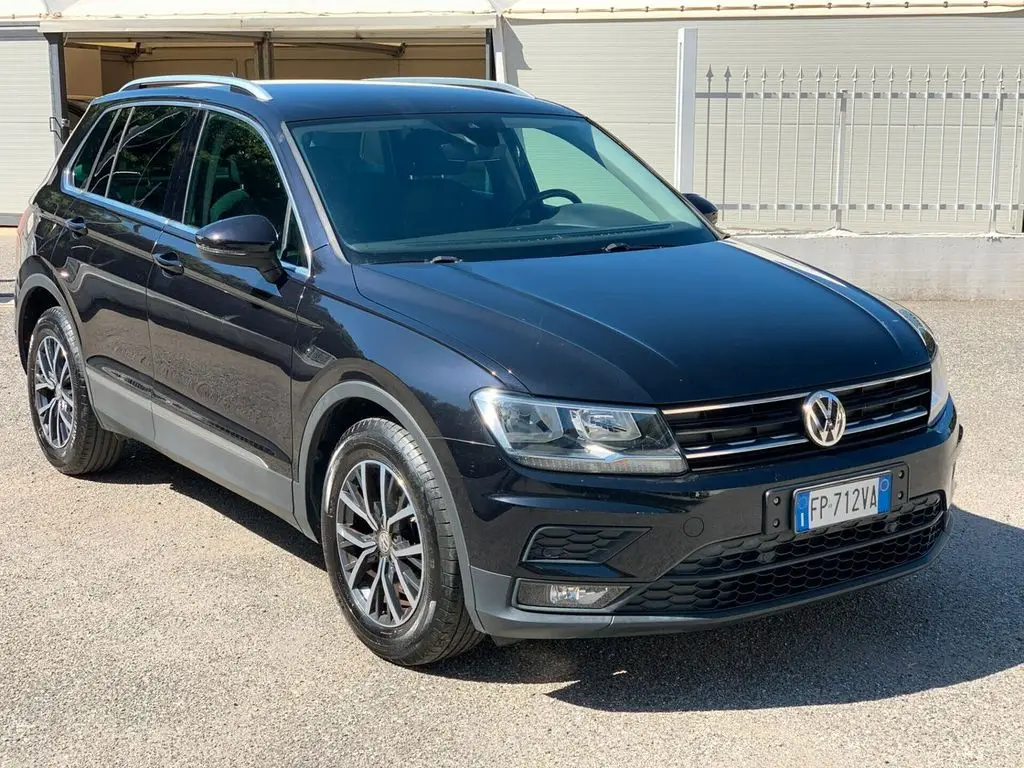 Photo 1 : Volkswagen Tiguan 2018 Diesel