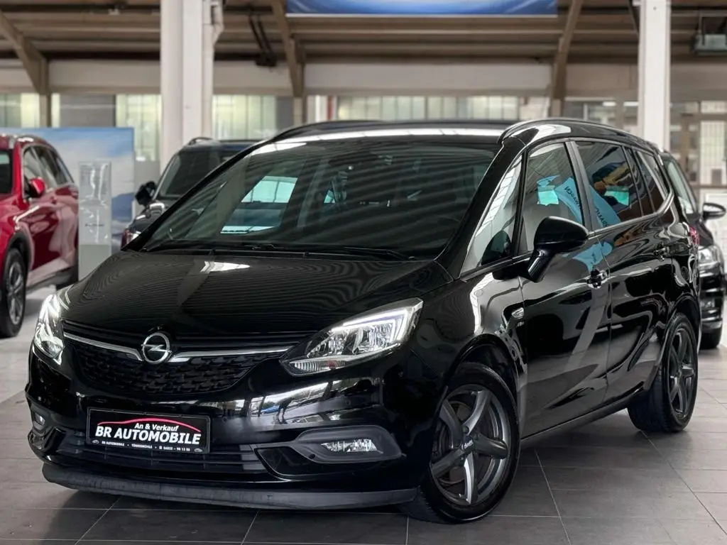 Photo 1 : Opel Zafira 2017 Diesel